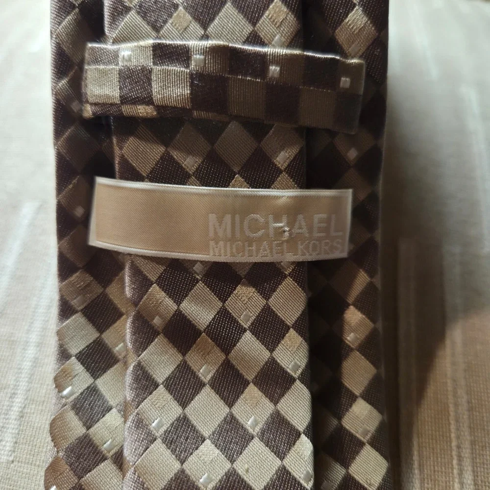 Michael‎ Kors Men's Tie 100% Silk Geometric Pattern Brown Gold Business Formal